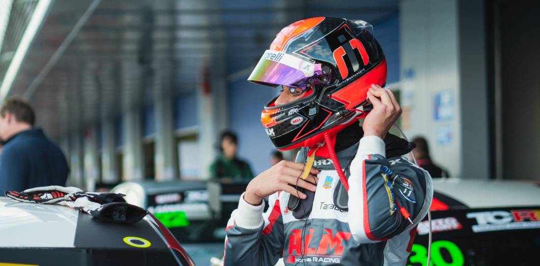 TCR España: Nacho Montenegro volvió a ganar en Jerez y arrancó el año con un doblete