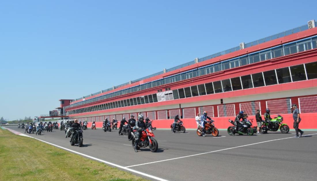 Gustavo Fernández ganó en 800km Termas GP