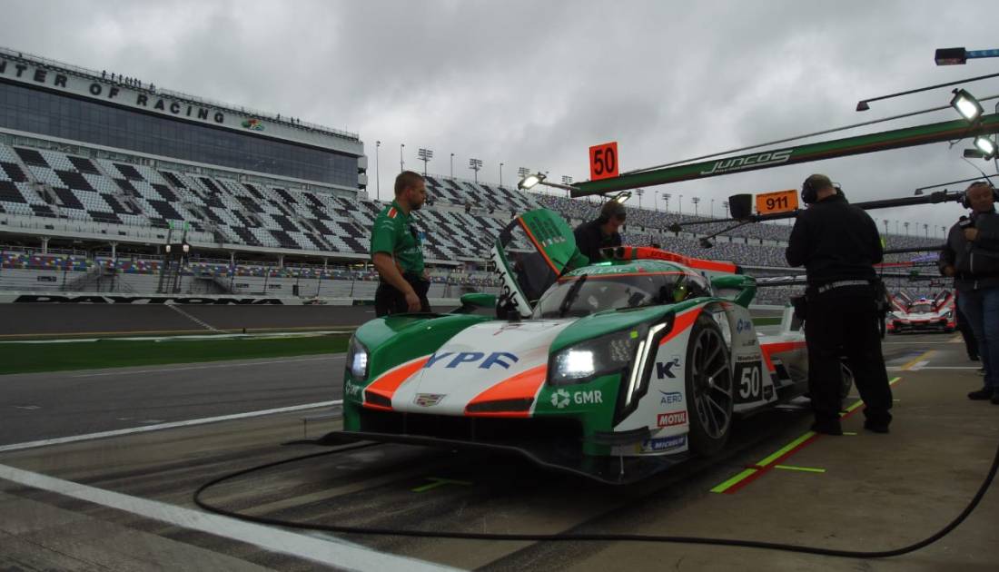 El Cadillac de Canapino terminó 7° en el primer entrenamiento