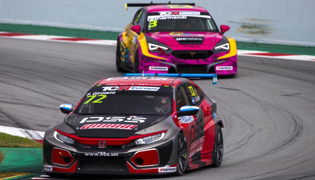 Franco Girolami remontó en la última carrera del TCR Europeo