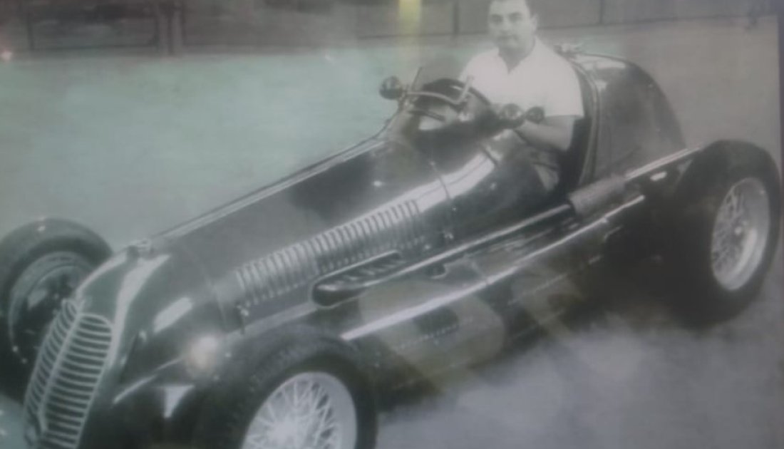 Las pruebas de Froilán González con un F1 en una avenida de Arrecifes