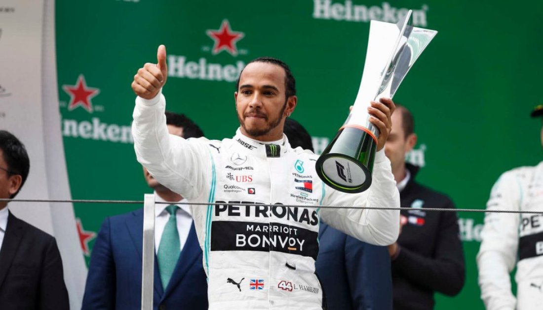 Mercedes se quedó en la puerta de un récord de McLaren