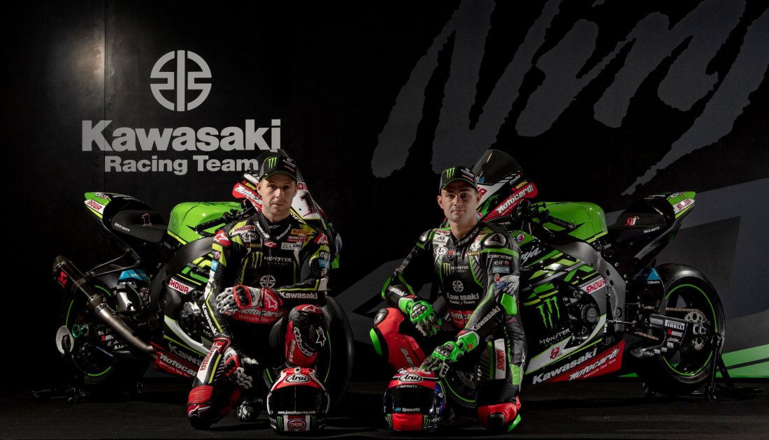 Kawasaki presentó sus motos para defender el título