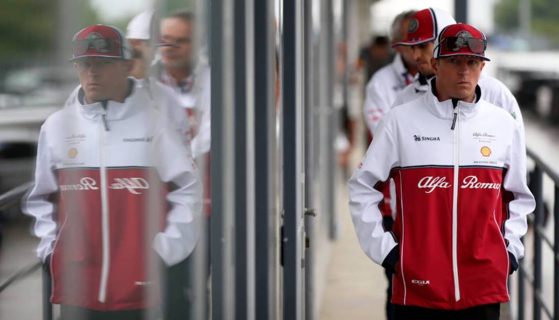 Tenso cruce de Kimi Raikkonen con la prensa
