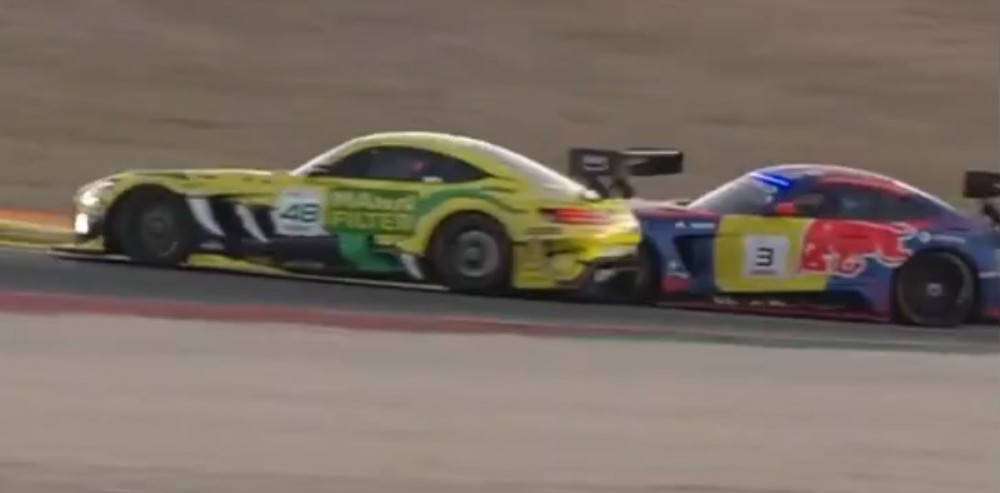 El toque que provocó la sanción al auto de Max Verstappen y lo obligó a remontar en la GT World Challenge Europe