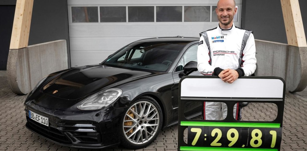 El Porsche Panamera Turbo rompe récord en Nürburgring 
