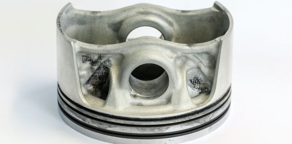 En Porsche fabrican pistones con impresora 3D