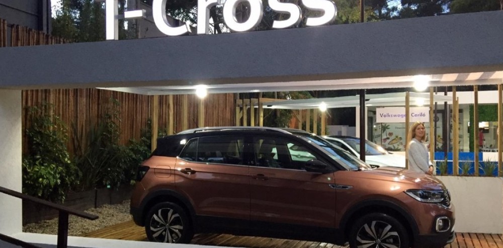 Volkswagen abrió el stand de Cariló con la flamante T-Cross