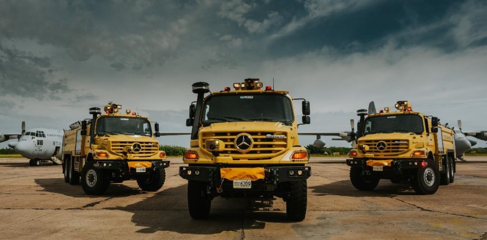 Mercedes-Benz entregó camiones Zetros a la Fuerza Aérea Argentina