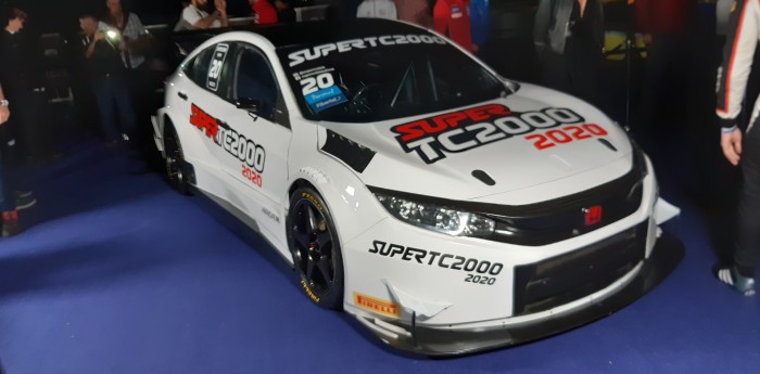 El auto 2020 del Súper TC2000 girará en Centenario