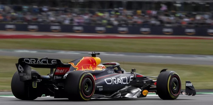 ¿Cuál fue el problema en el auto de Verstappen?