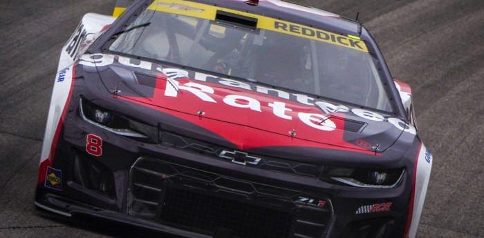 NASCAR: Tyler Reddick, desde la Pole en Kansas