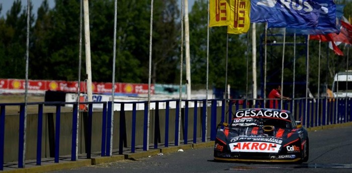 TC Mouras: Alfonso Domenech se metió entre los líderes y marcó la Pole