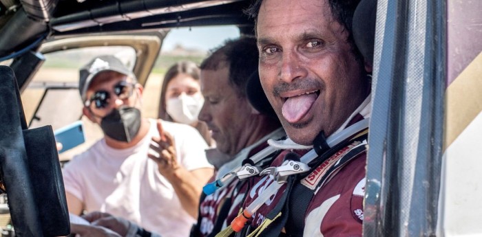 Nasser Al Attiyah cree que Fernando Alonso volverá al Dakar