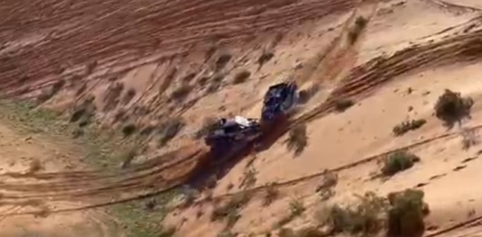 ¡Insólito choque en pleno desierto en el Dakar 2023!