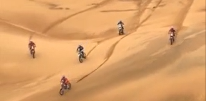 Dakar 2023: las motos a toda velocidad en la octava etapa