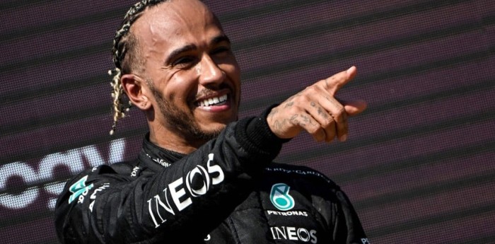 ¿Lewis Hamilton quiere comprar al Manchester United?