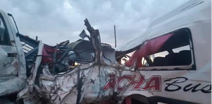 Accidente fatal en San Miguel del Monte: dos vehículos chocaron de frente y fallecieron tres personas