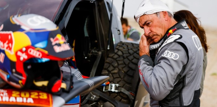 Carlos Sainz anunció que se fracturó dos vértebras tras el Dakar 2023
