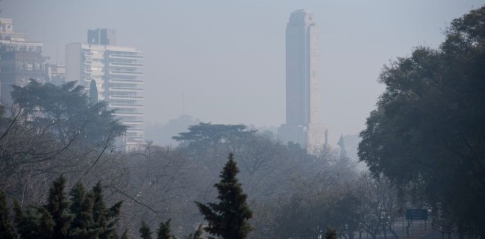 El humo irrumpe nuevamente la ciudad de Rosario