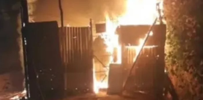 Horror en Concordia: una mujer incendió su casa con sus hijos adentro