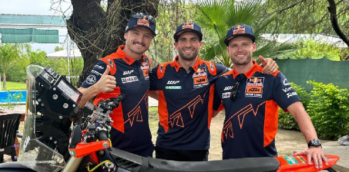 Kevin Benavides recibió a los pilotos de KTM de MotoGP de una manera muy particular