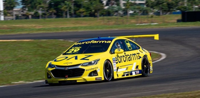 Stock Car: contundente triunfo de Serra y 19° puesto para Rossi en la 1ra final en Goiânia