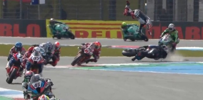 Impresionante caída durante la Carrera 2 del WorldSBK en Assen