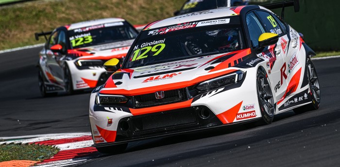 Néstor Girolami fue séptimo en la Carrera 1 del TCR World Tour en Vallelunga