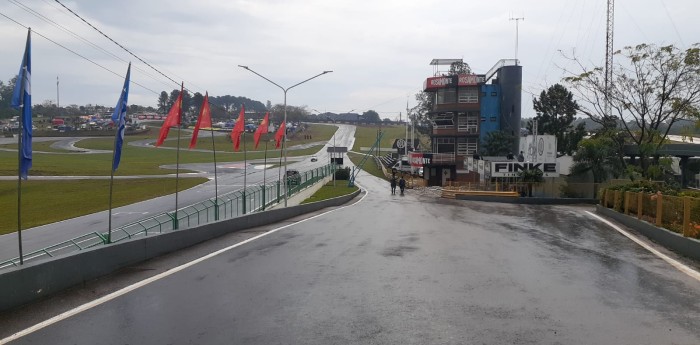 Posadas recibió con lluvia a los equipos del TC