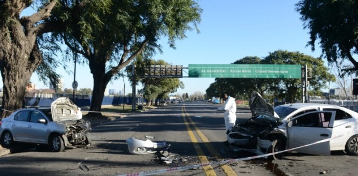 Fatal accidente en Aeroparque: falleció una azafata en un choque frontal