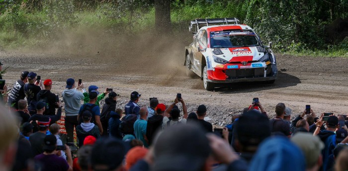 WRC: Elfyn Evans domina en Finlandia tras un viernes accidentado