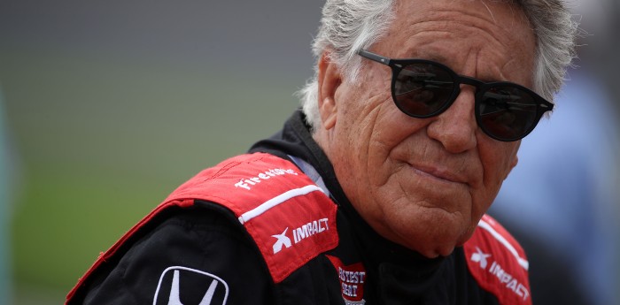 Mario Andretti decepcionado con Ferrari