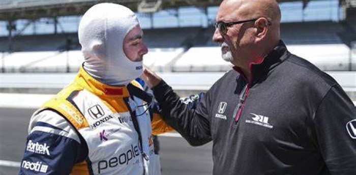 IndyCar: Harvey afuera, Daly adentro