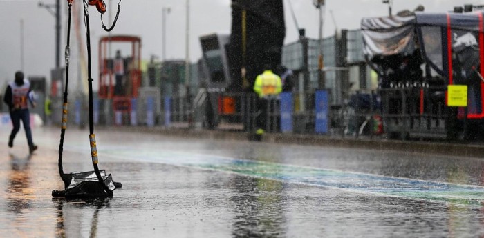 F1: sustos y golpes en una FP3 pasada por agua en Zandvoort