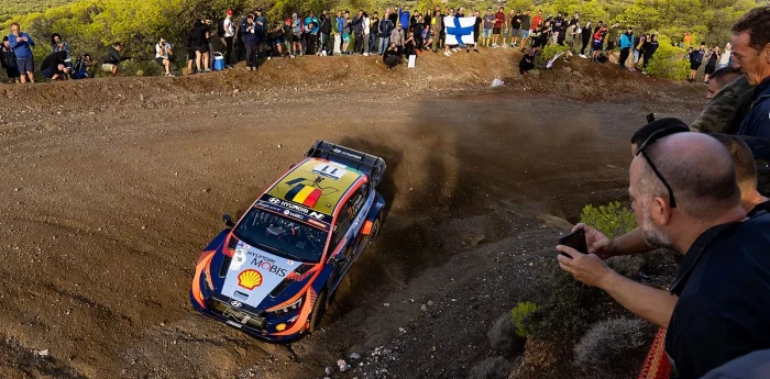 WRC: Neuville fue la referencia y cerró el viernes en Grecia en lo más alto