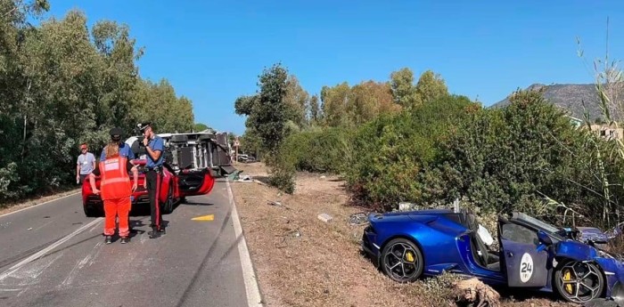 Dos autos de lujo y una casa rodante protagonizaron un choque fatal en Italia