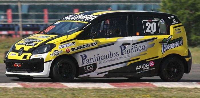 Turismo Pista: Posco se quedó con la victoria de invitados en la Clase 2