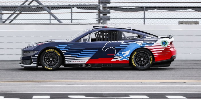 El nuevo Ford Mustang 'Dark Horse' que estrenará NASCAR en 2024