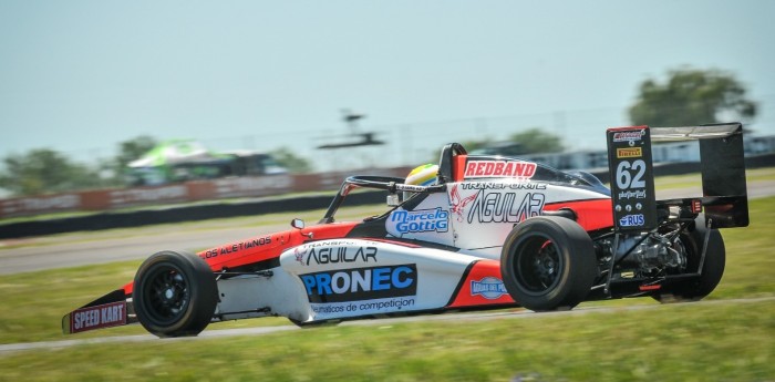 Fórmula Nacional: Stang fue contundente y se quedó con la primera final en Paraná