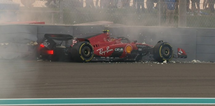 F1: Sainz y un fortísimo golpe en la FP2 del GP de Abu Dhabi