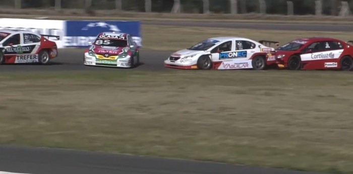 TC2000 Series: el toque que le complicó el Sprint a Tiago Pernía en Alta Gracia