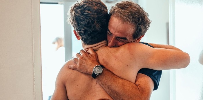 F1: ¡Abrazo del alma! El encuentro entre Franco Colapinto y su papá tras el test
