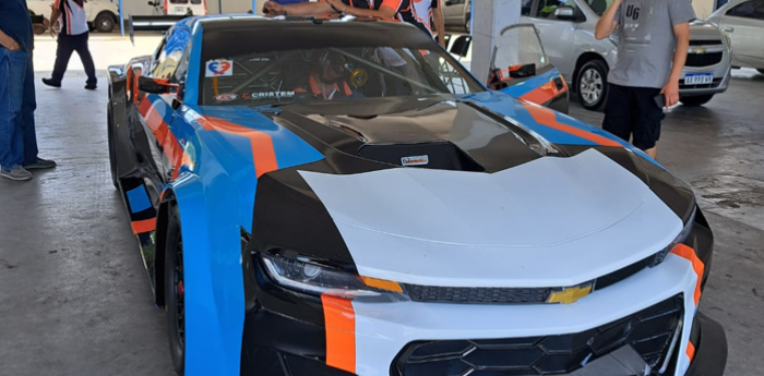 TC: el Chevrolet Camaro salió a pista en La Plata