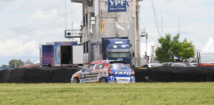 Turismo Pista: Exequiel Bastidas prevaleció en el viernes de la Clase 3