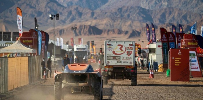 Dakar 2024: ¡Un clásico! El particular camión que ingresó al campamento de Al-Ula