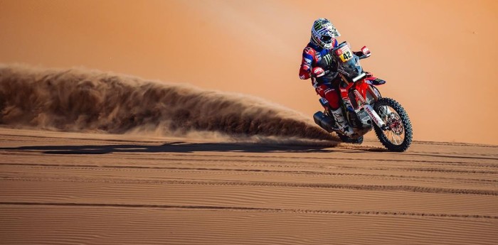 Dakar 2024: Van Beveren ganó la Etapa 9 en Motos y los Benavides en el Top Ten