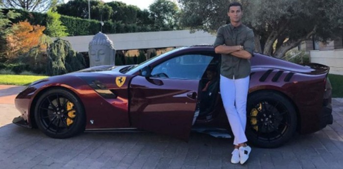 Cristiano Ronaldo gastó 500 mil dólares en comprar un modelo histórico de Ferrari