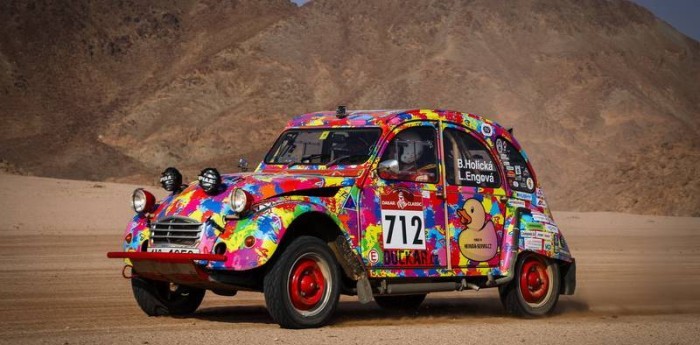 El Citroën 2CV que se robó todas las miradas en el Dakar 2024