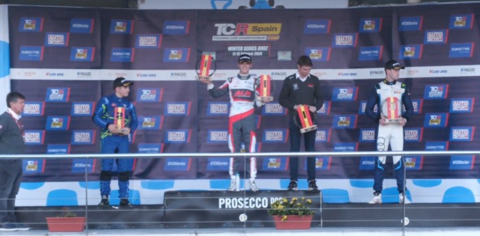 TCR España: Nacho Montenegro arrancó con una victoria en Jerez de la Frontera